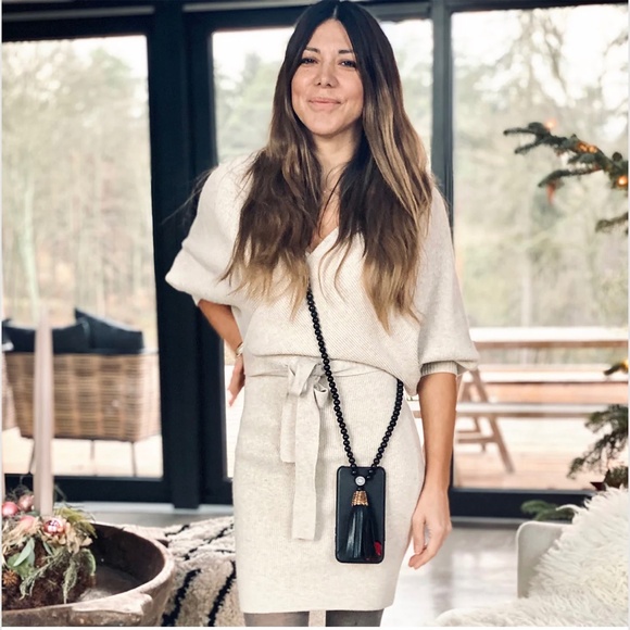 {35 Coins} Black Beaded iPhone 11 & XR Sash | Leather Free People Necklace Case - Picture 6 of 16